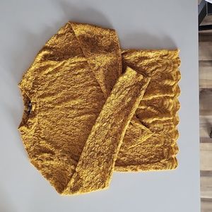 Medium Lacy Gold Ambiance Top